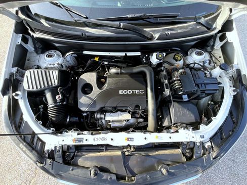 Used 2021 Chevrolet Equinox LS w/ LS Convenience Package FWD image 26