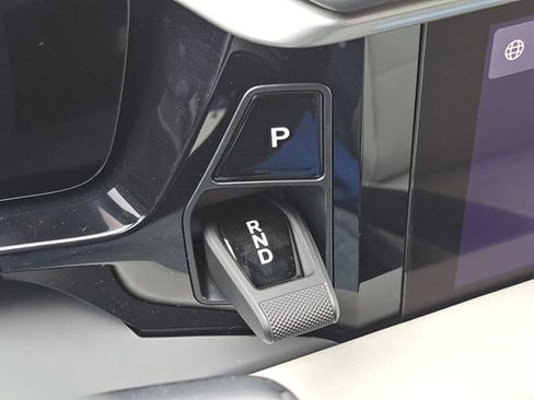 New 2026 Porsche Macan 4 Electric image 35