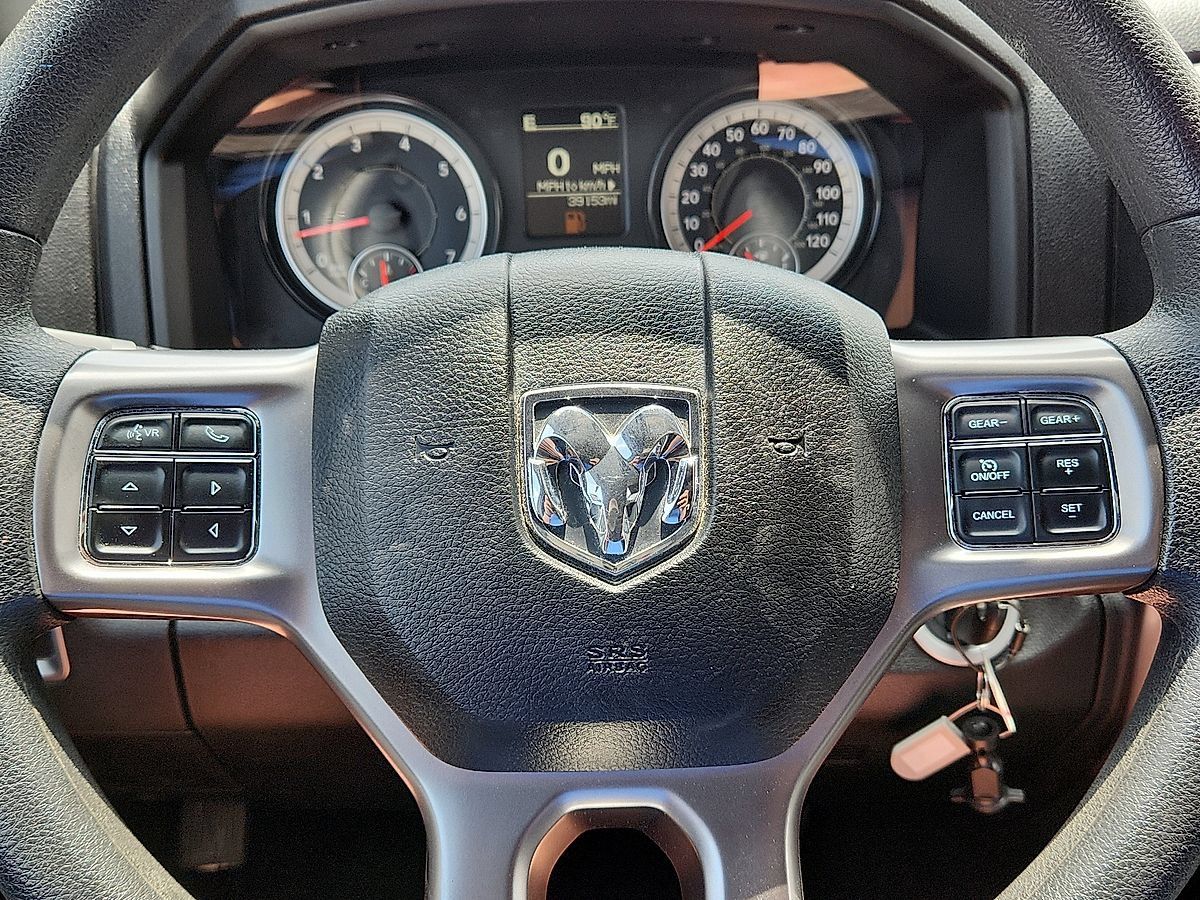 Used 2024 RAM 1500 Warlock AWD/4WD image 11