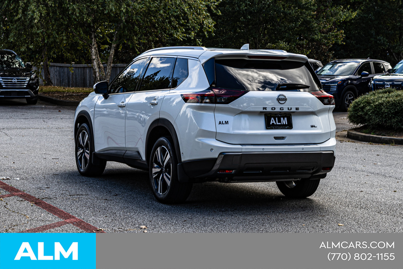Used 2024 Nissan Rogue SL w/ SL Premium Package FWD image 8