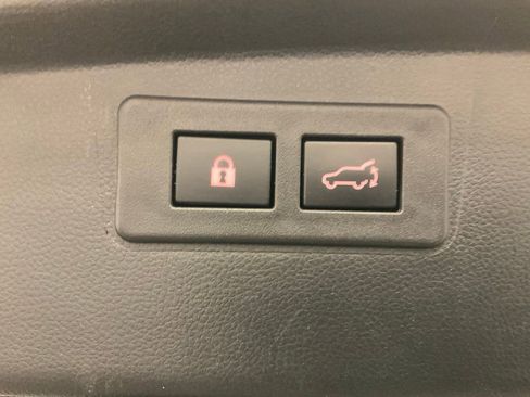 Used 2022 Subaru Outback Touring image 35