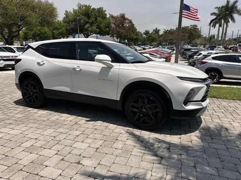 Used 2023 Chevrolet Blazer LT w/ Driver Confidence Package FWD image 15