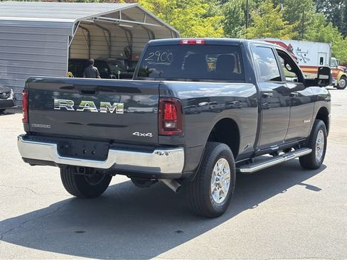 Used 2026 RAM 2500 Big Horn AWD/4WD image 5
