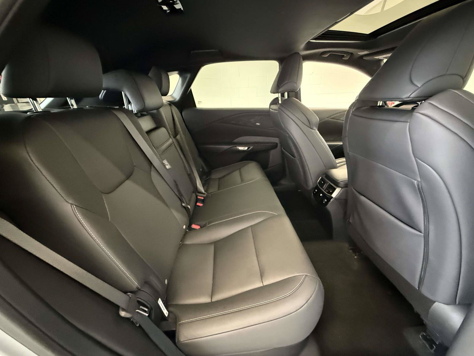 Used 2024 Lexus RX 350 F Sport w/ Convenience Package AWD/4WD image 16