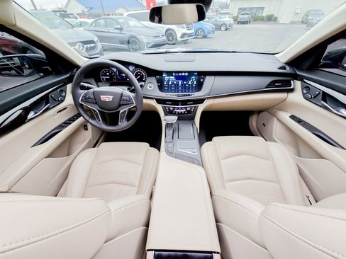 Used 2018 Cadillac CT6 2.0T image 2