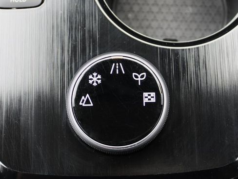 Certified 2023 Nissan Rogue SV image 38