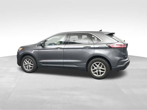 Used 2024 Ford Edge SEL image 3