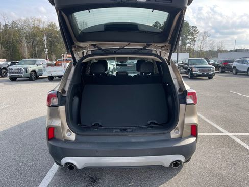 Used 2020 Ford Escape SEL image 23