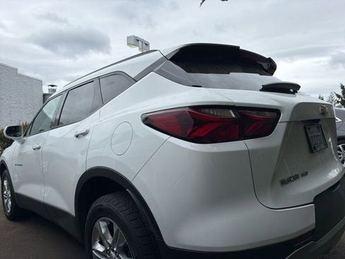 Used 2020 Chevrolet Blazer LT AWD/4WD image 2