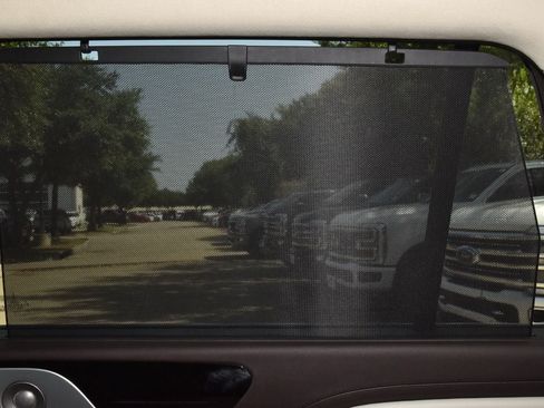Used 2023 Lincoln Aviator Black Label AWD/4WD image 19