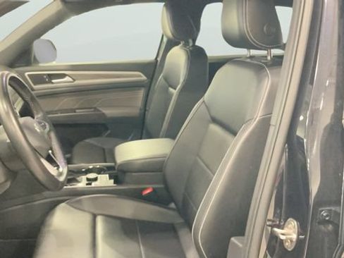 Used 2022 Volkswagen Atlas Cross Sport SE AWD/4WD image 30