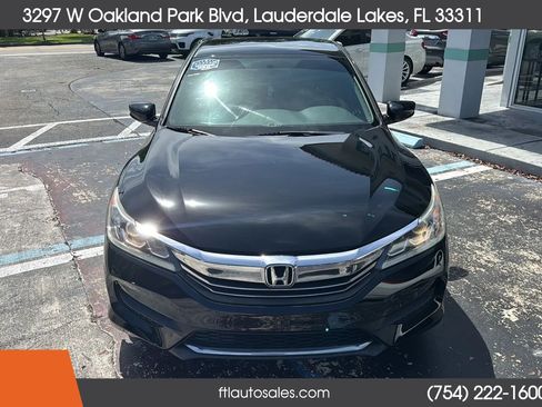 Used 2017 Honda Accord LX image 3