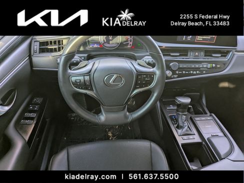Used 2022 Lexus ES 300h image 13