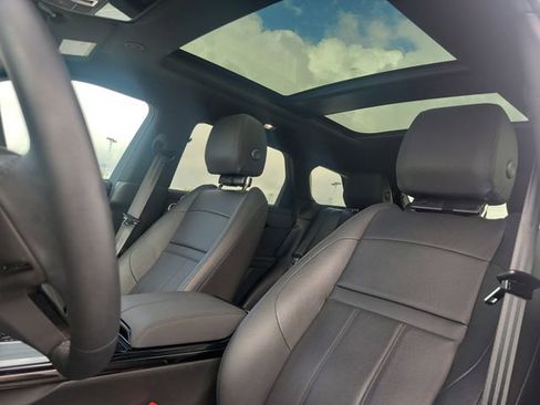 Used 2025 Land Rover Range Rover Evoque S image 18