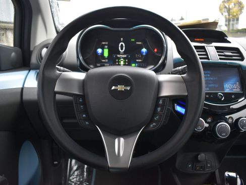 Used 2016 Chevrolet Spark LT image 9
