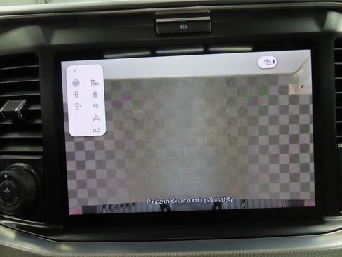 Used 2025 Ford F450 Platinum w/ Platinum Plus Package image 17