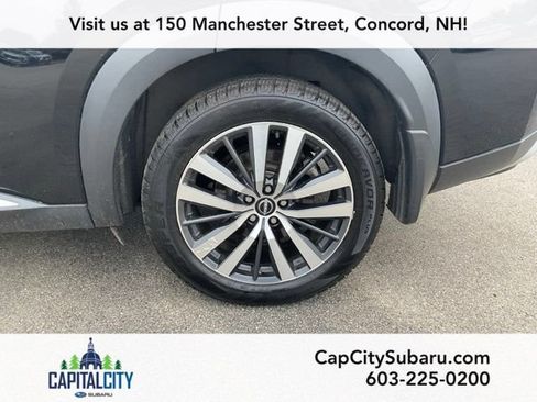 Used 2022 Nissan Pathfinder Platinum w/ Cargo Package AWD/4WD image 8