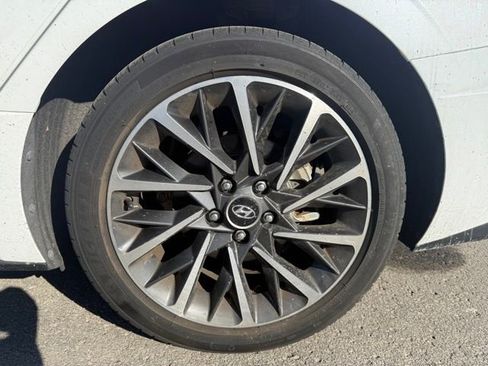 Used 2020 Hyundai Sonata Limited image 8