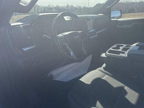 Used 2022 Chevrolet Silverado 1500 LT AWD/4WD image 10