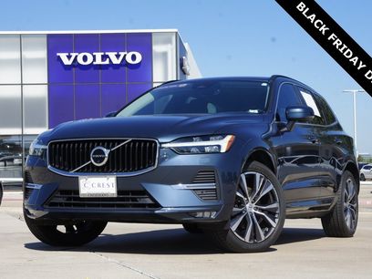 Certified 2022 Volvo XC60 B5 Momentum w/ Advanced Package