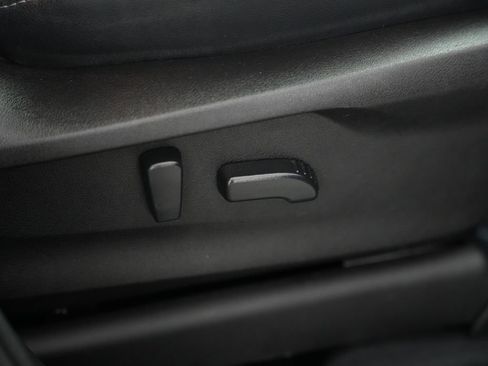 Used 2022 Subaru Ascent Limited image 61