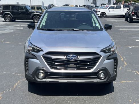 Used 2023 Subaru Outback Premium AWD/4WD image 2