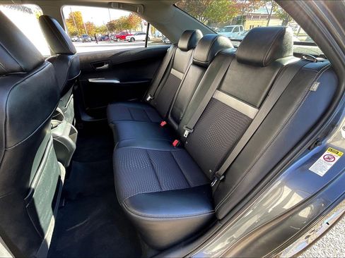 Used 2012 Toyota Camry SE image 30