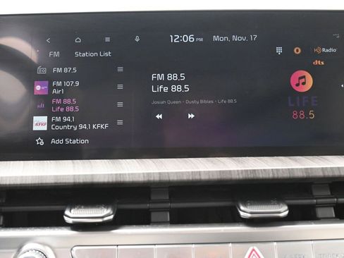 Used 2023 Kia Telluride EX image 19