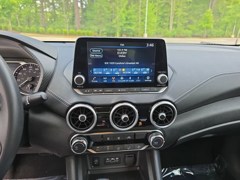 Used 2024 Nissan Sentra SV image 21