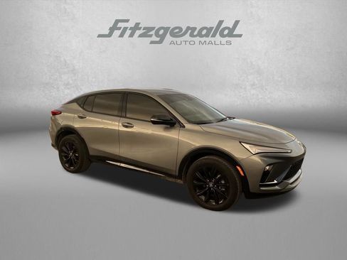 Used 2024 Buick Envista Sport Touring w/ Convenience I Package image 1