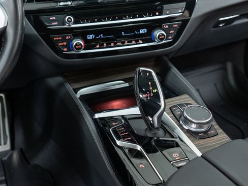 Used 2023 BMW 540i xDrive w/ M Sport Package image 20