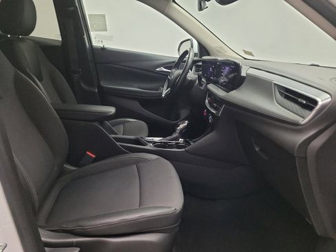 Used 2024 Buick Encore GX Preferred FWD image 21