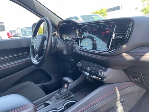 Used 2025 Dodge Durango GT AWD/4WD image 30