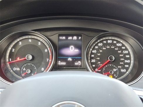 Used 2021 Volkswagen Atlas SE image 11