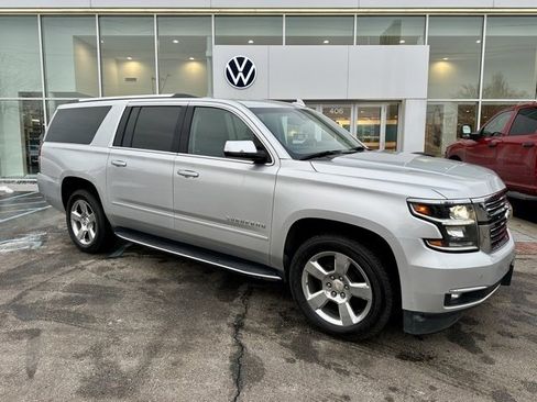 Used 2020 Chevrolet Suburban Premier image 1
