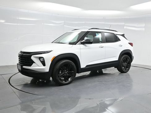 New 2026 Chevrolet TrailBlazer LT w/ Convenience Package FWD image 79