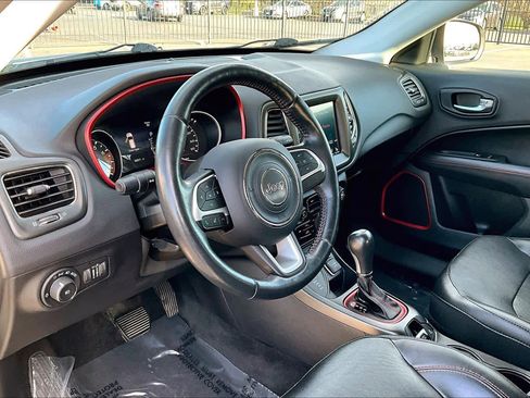Used 2018 Jeep Compass Trailhawk w/ Leather Interior Group image 17