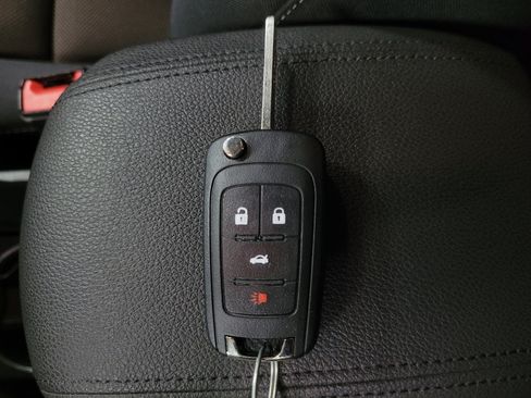 Used 2015 Chevrolet Cruze LT w/ Sun And Sound Package FWD image 32