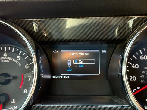 Used 2015 Ford Mustang GT Premium RWD image 32