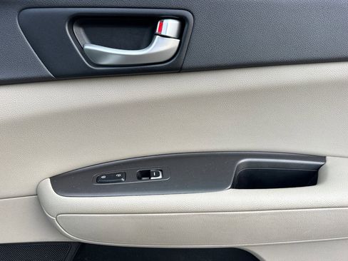 Used 2017 Kia Optima LX image 17