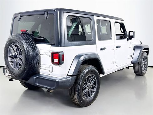 Used 2024 Jeep Wrangler Sport S image 4