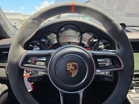 Certified 2016 Porsche 911 GT3 RS RWD image 18