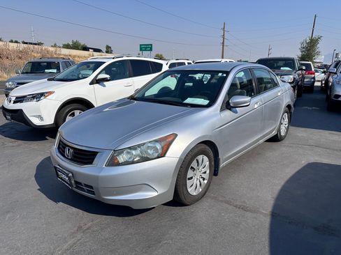 Used 2010 Honda Accord LX image 2