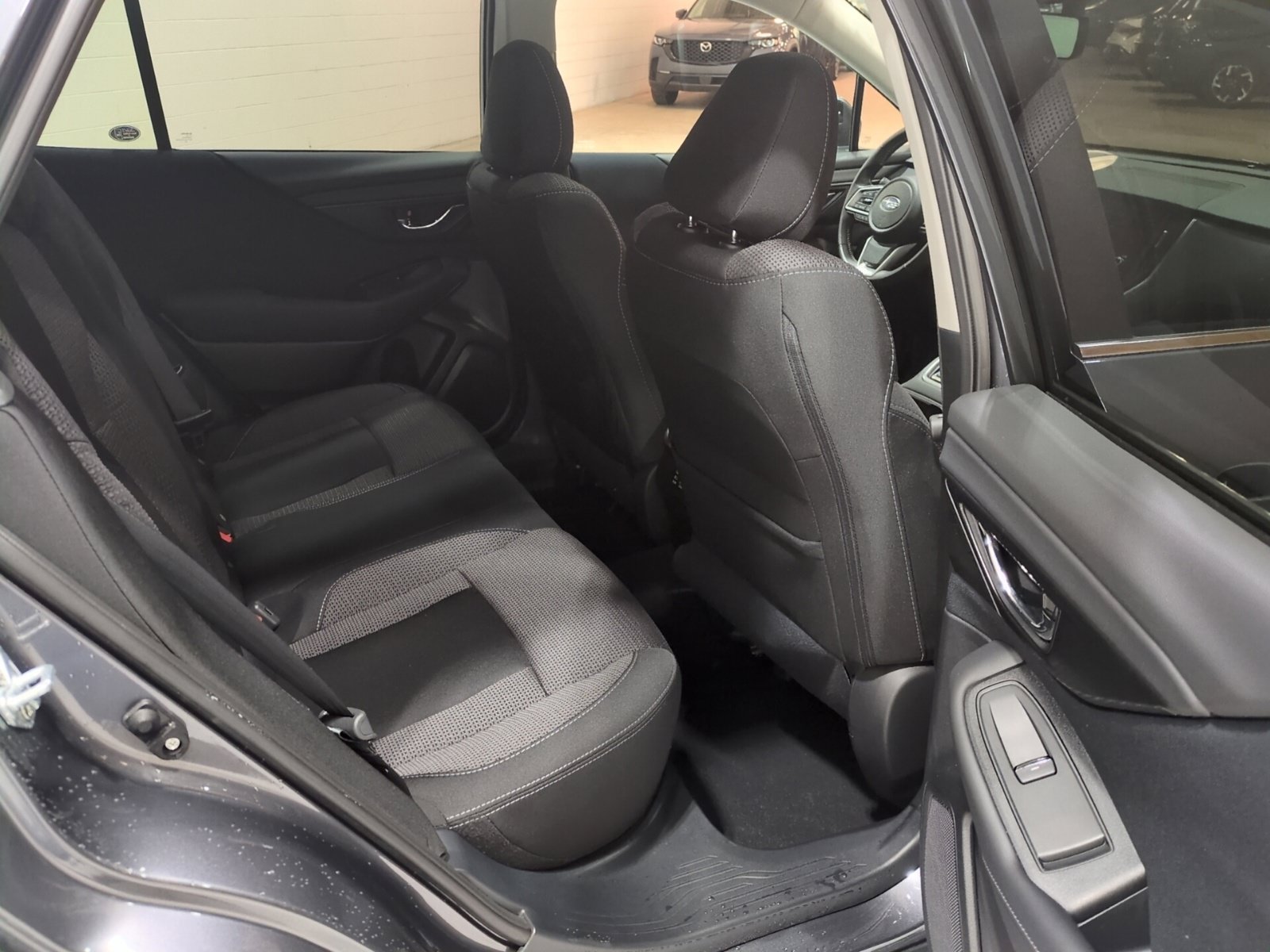Certified 2025 Subaru Outback Premium w/ Popular Package #1A AWD/4WD image 11