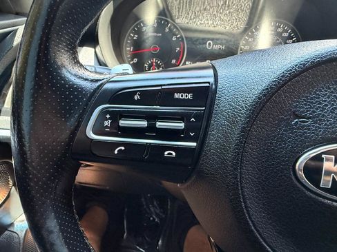 Used 2018 Kia Stinger GT2 image 32