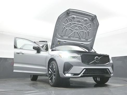 New 2026 Volvo XC60 B5 Ultra w/ Protection Package Premier image 60