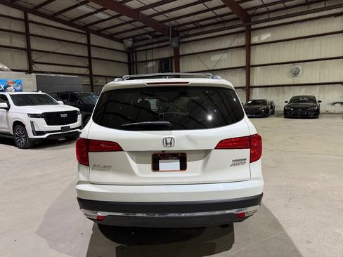 Used 2017 Honda Pilot Touring image 6