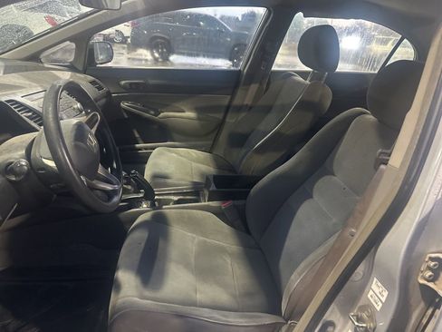 Used 2010 Honda Civic DX-VP image 9