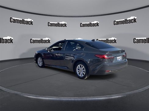 Used 2025 Toyota Camry XSE image 5