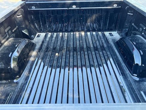 Used 2024 GMC Sierra 1500 Elevation image 26